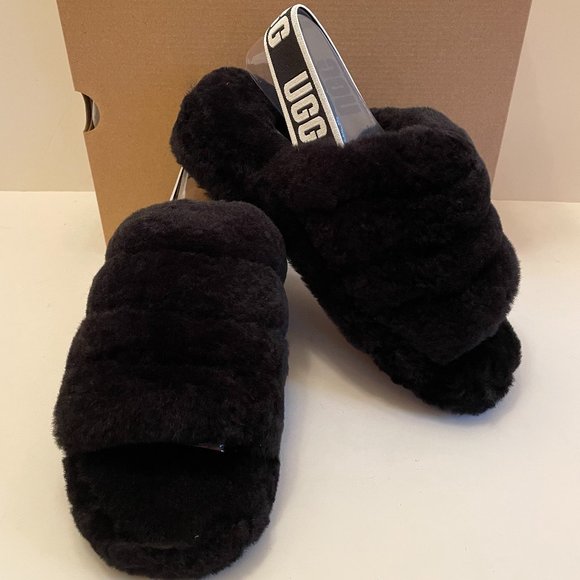 UGG Fluff Yeah Black Slipper worn - Picture 2 of 7